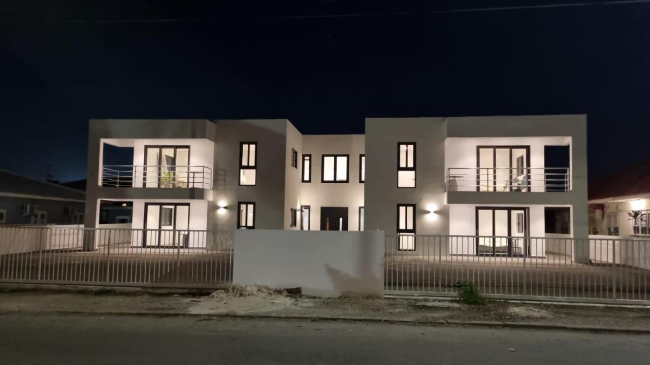 Whitehouse Boulevard, Close To Mambo Beach And City Centre Willemstad Exterior foto