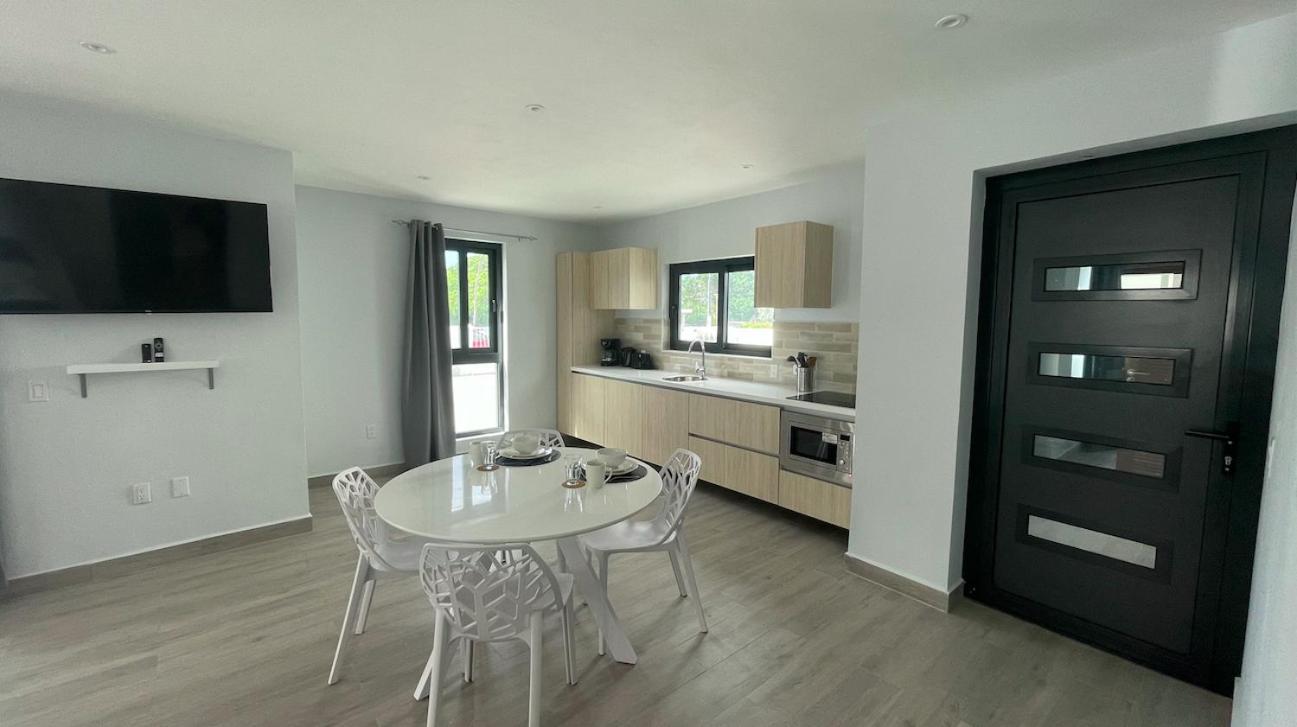 Whitehouse Boulevard, Close To Mambo Beach And City Centre Willemstad Exterior foto
