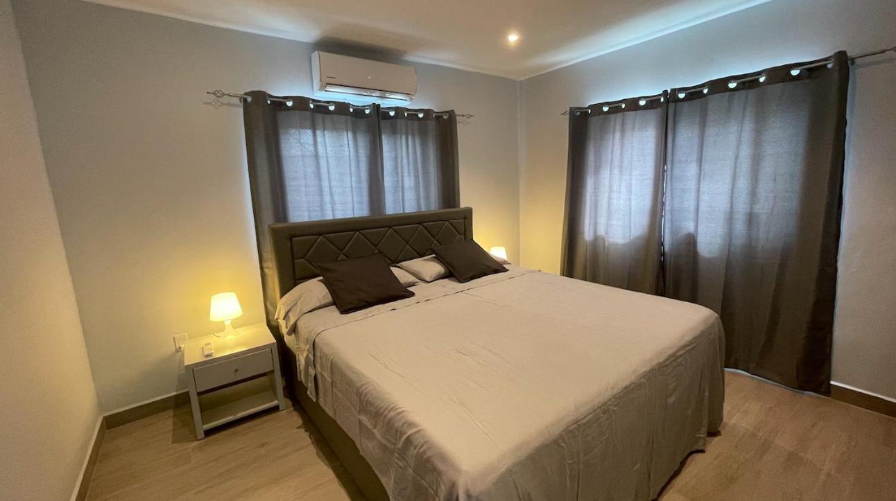 Whitehouse Boulevard, Close To Mambo Beach And City Centre Willemstad Exterior foto